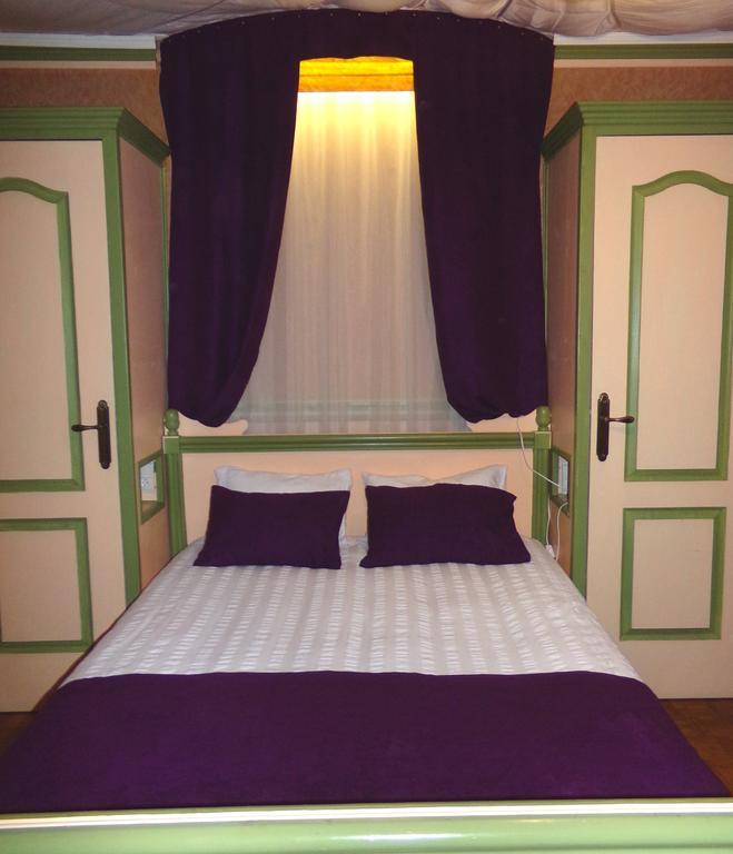Bed and Breakfast Domaine Capiet Courpiac Zimmer foto